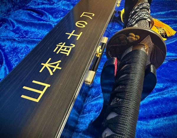 Yamamoto-Tenshi no Yaiba Wakizashi mit 18-mal gefalteter TAMAHAGANE Klinge